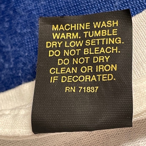 DeKuyper BluesBerry Schnapps Vintage Single Stitch Graphic T-Shirt, Large - Picture 6 of 6